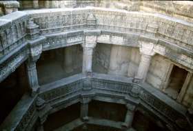 Adalaj Stepwell