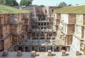 Adalaj Stepwell