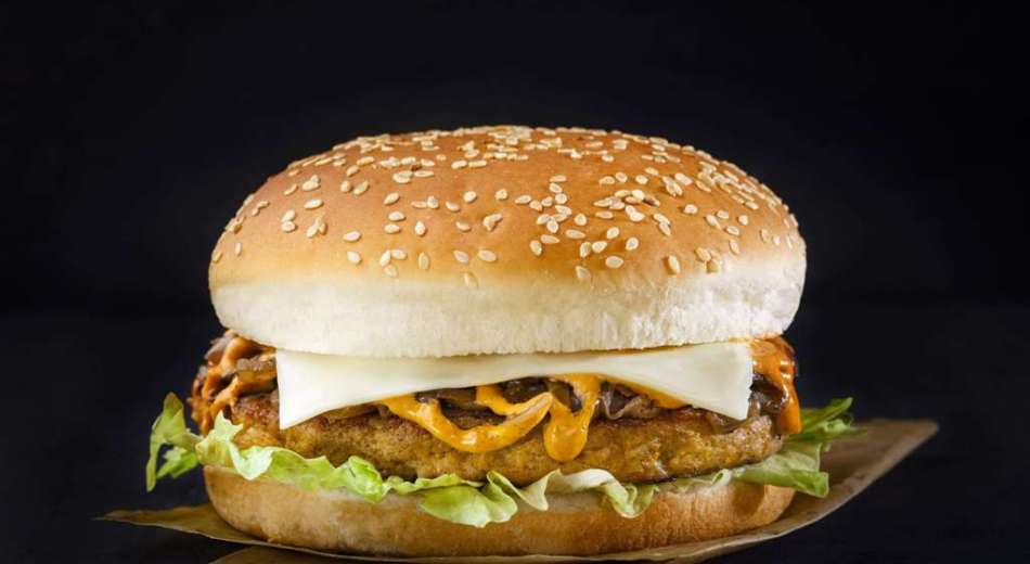 Restaurant Review - Burger Singh, Connaught Place, Delhi